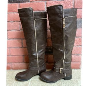 New size 6 brown Reetha boots